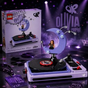 Brick Olivia Rodrigo Concert Moon Turntable Building Set Limited Edition Fan Collectible 1 Brick Olivia Rodrigo Concert Moon Turntable Building Set Limited Edition Fan Collectible playandstyle 2